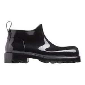 NIB Bottega Veneta Stride Ankle Rain Boots in Black size 41